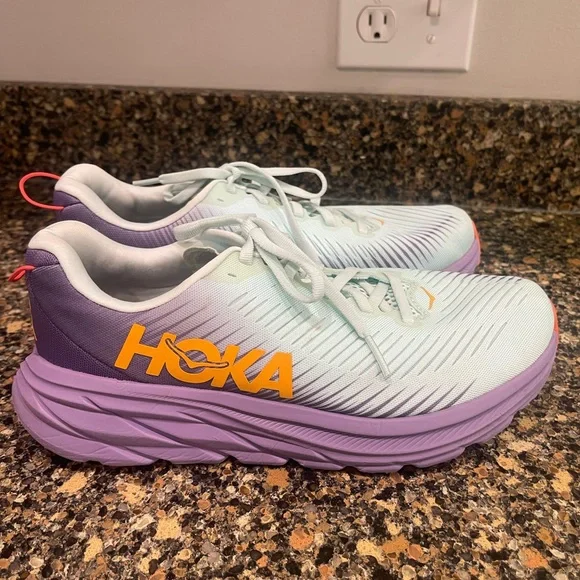 Hoka Light Blue and Purple Running Shoes rincon3 size 8.5 - Picture 9 of 9